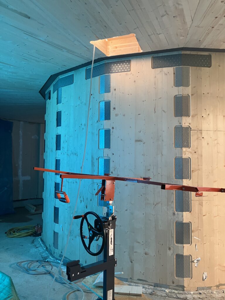 Ingeborg Pohl Kinderoase an der TUM: Treppenturm im Erdgeschoss