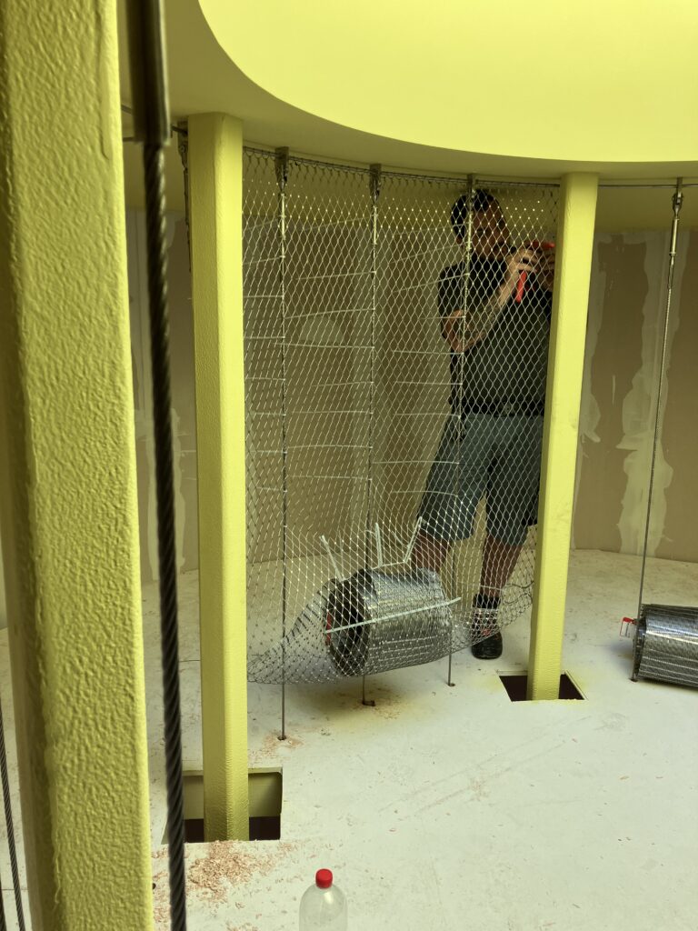 Ingeborg Pohl Kinderoase an der TUM: Montagestart Edelstahlnetz