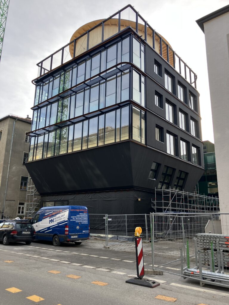 Ingeborg Pohl Kinderoase an der TUM - Westfassade ohne Gerüst